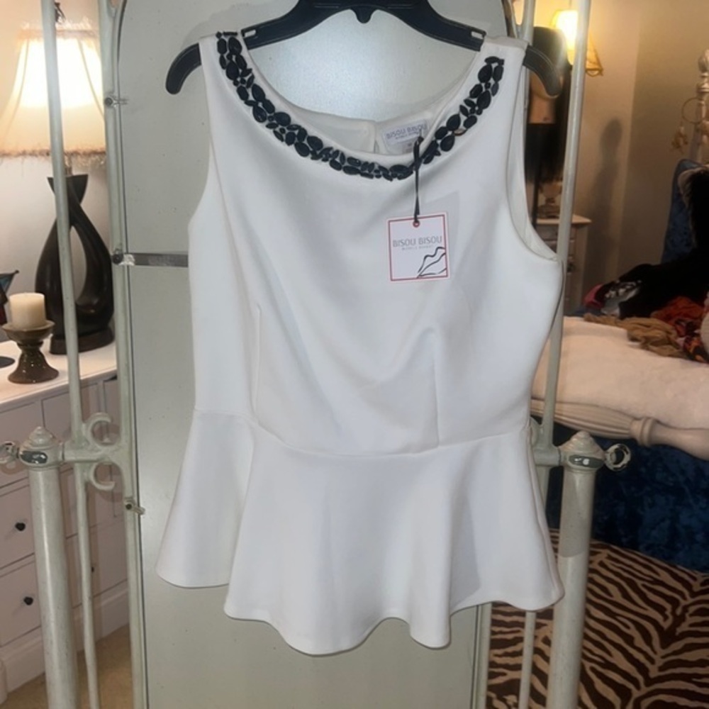 BISOU BISOU Top size M New with tags